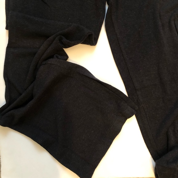 Mossimo Sweatpants Bundle (4 Pairs) - Picture 3 of 6